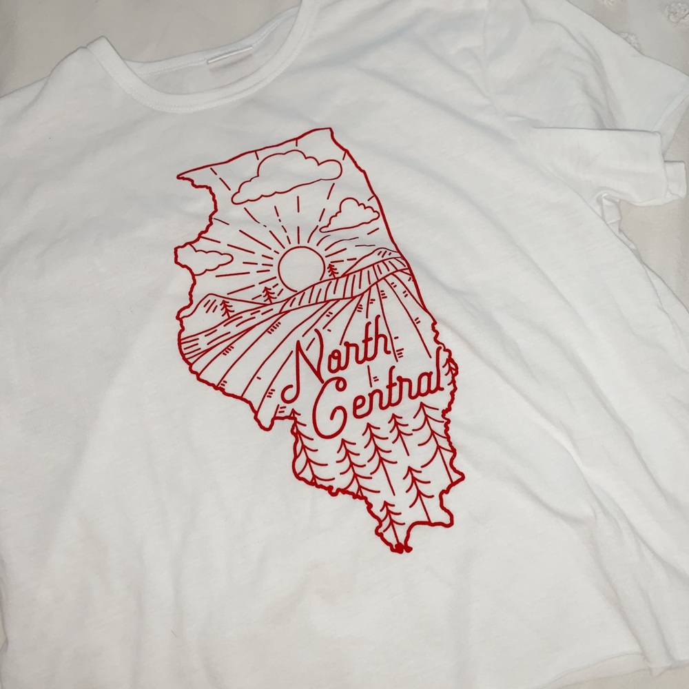 white cropped graphic tee